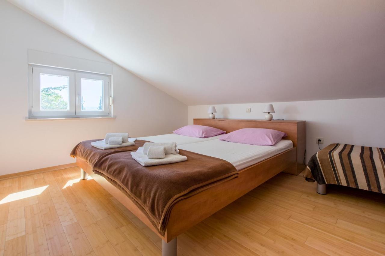 Apartments Robic Selce Exterior foto